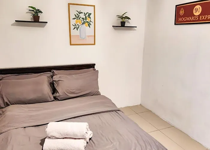 Luxury Staycation In Makati With Jacuzzi & Arcade *