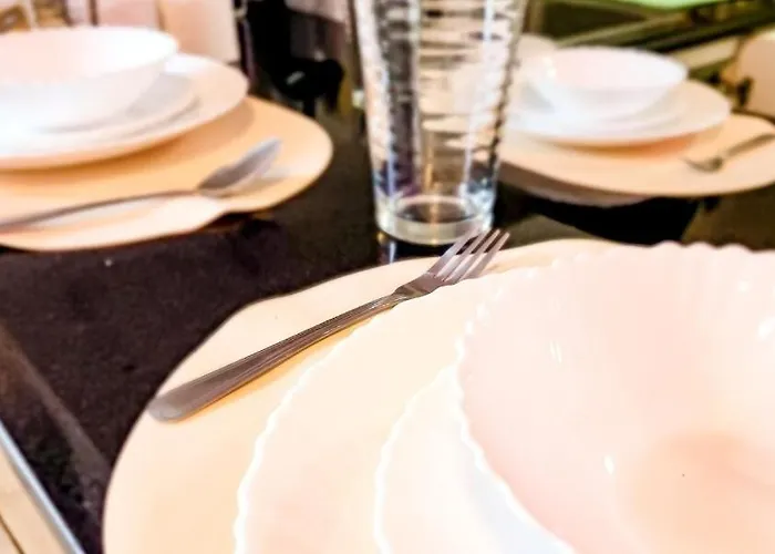 Apartment Luxury Staycation In Makati With Jacuzzi & Arcade Manila